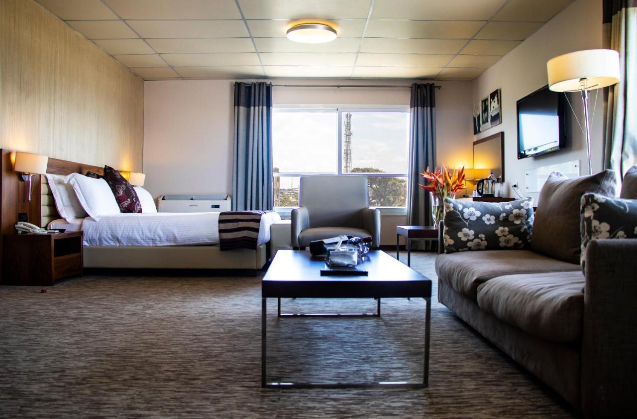 Mamba Point Hotel Монровия Экстерьер фото