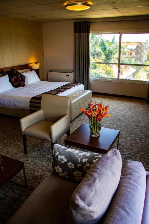 Mamba Point Hotel Монровия Экстерьер фото