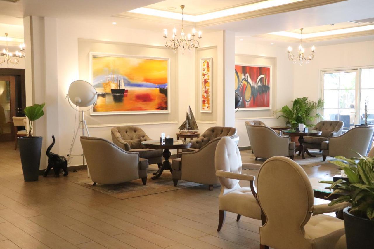 Mamba Point Hotel Монровия Экстерьер фото